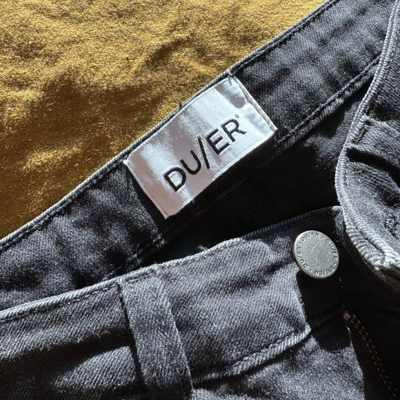 DU/ER Girlfriend Performance Denim (Vintage Black) - Picture 3 of 11